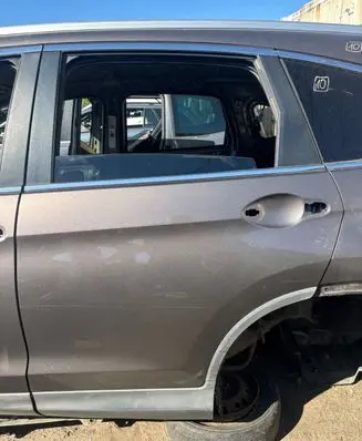 Honda CR-V Rear door 