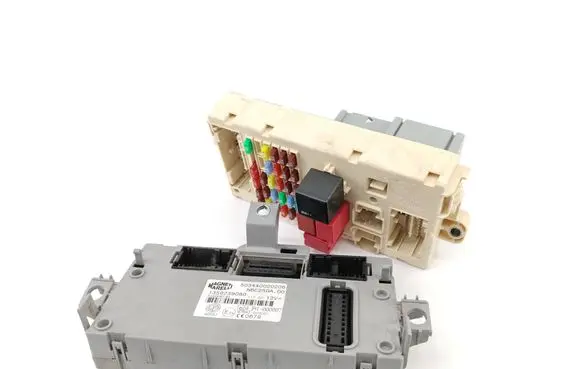 Peugeot Boxer Fuse module 1358239080