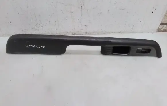 Nissan X-Trail T30 Front door interior handle trim 