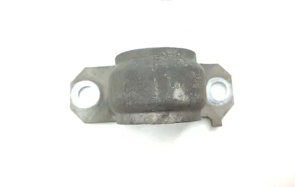 BMW 5 F10 F11 Sway bar bush bracket, front 6775444