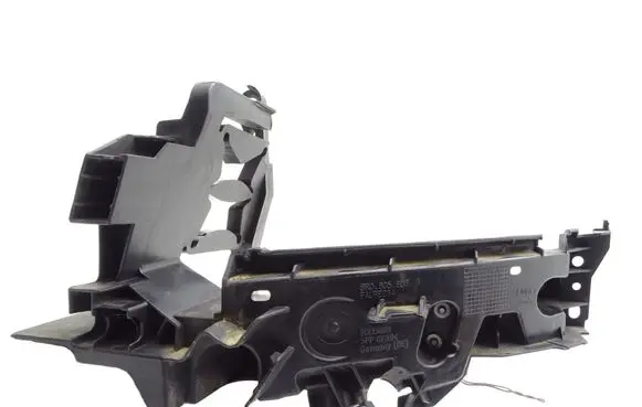 Audi Q5 SQ5 8R Front bumper mounting bracket 8R0805607A 8K0959651