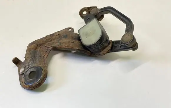 Audi A6 S6 C6 4F Front height sensor lever 1T0907503 6PM00873900