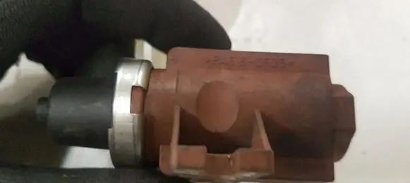 Peugeot 407 Turbo solenoid valve 70061200 9654282880