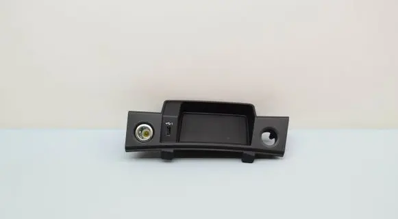 Audi Q5 SQ5 USB socket connector 80C864131A 5Q0035726