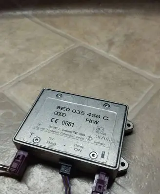 Audi A6 S6 C6 4F Antenna control unit 8E0035456C 09104112