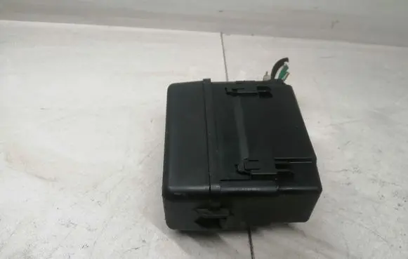 Mitsubishi Outlander Relay mounting block 7596