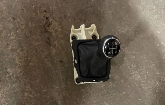 Suzuki SX4 S-Cross Gear shift rod 
