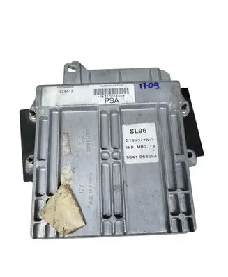 Citroen C4 I Engine control unit/module 9636006880