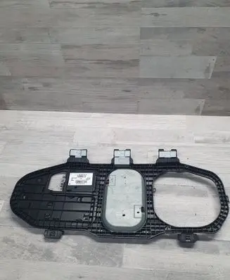 Mercedes-Benz ML AMG W164 Aerial antenna amplifier A1648202575 28072060 10T201