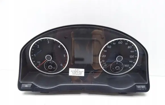 Volkswagen Tiguan Speedometer (instrument cluster) 5N0920982DX