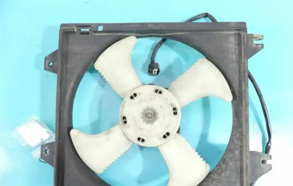 Mitsubishi Galant Fan set MR270403 IMPRK1328493
