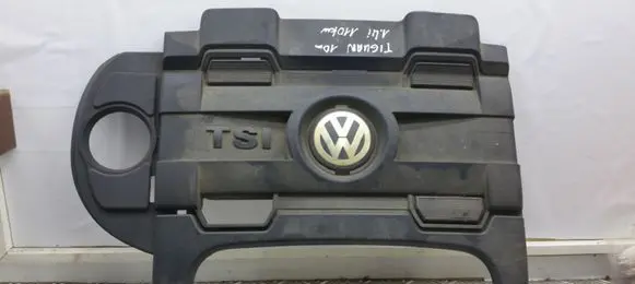 Volkswagen Tiguan Engine cover (trim) 03C103925