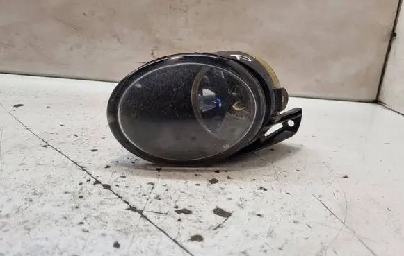 Volkswagen PASSAT B6 Front fog light 27129400