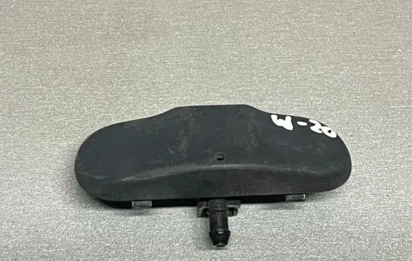 Volkswagen Caddy Windshield washer spray nozzle 1T0955985