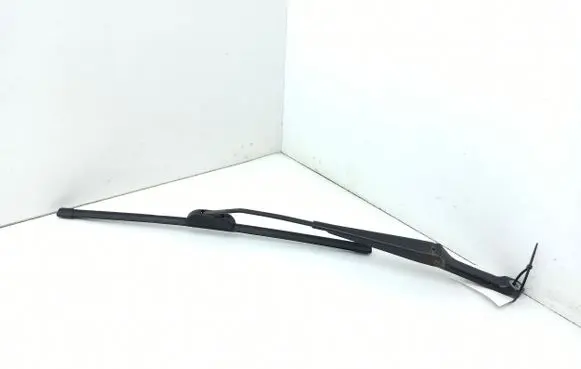 Mercedes-Benz ML W163 Front wiper blade arm 4416340