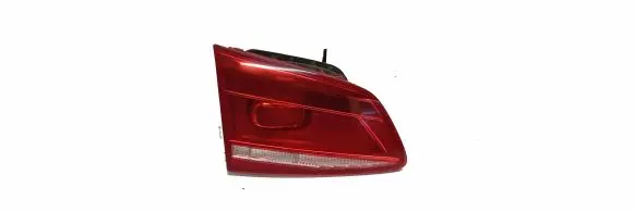 Tailgate rear/tail lights