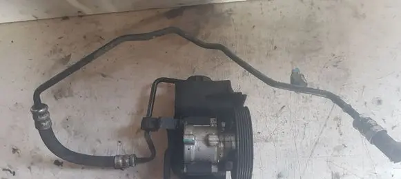Peugeot 206 Power steering pump 9631411580