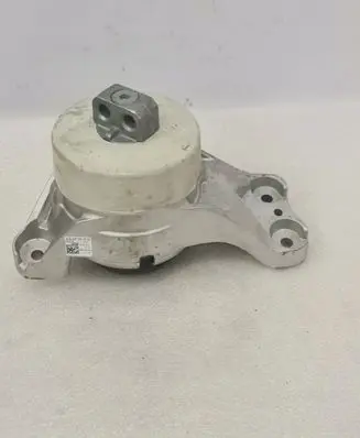 Mercedes-Benz C W206 Engine mount bracket A2062404300