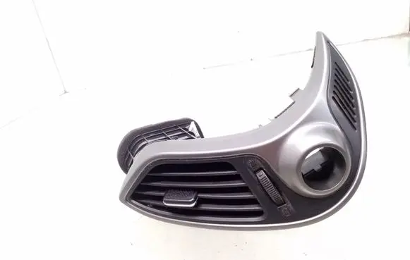Dash center air vent grill