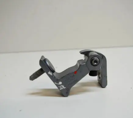 Audi A6 S6 C7 4G Rear door lower hinge 4G0831401C
