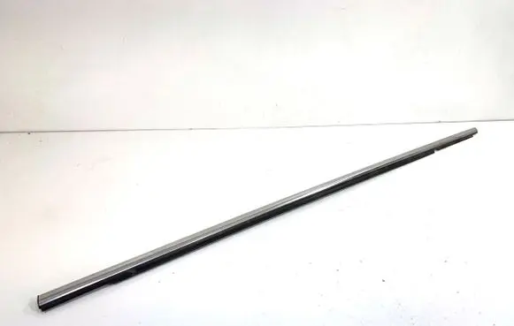 KIA Xceed Front door windshield rail 