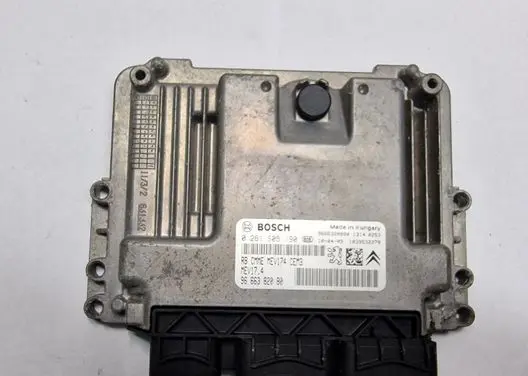 Peugeot 207 Engine control unit/module 9666382080 0261S05190 MEV174