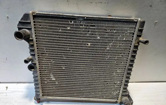 Volvo 440 Coolant radiator 