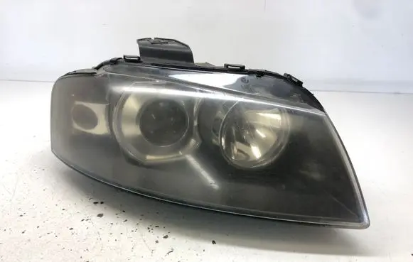Audi A3 S3 8P Headlight/headlamp 8P0941004M 0301206276