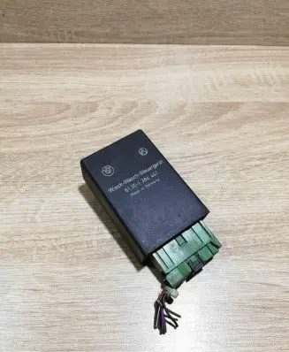 BMW 6 E63 E64 Window wiper relay 1384441