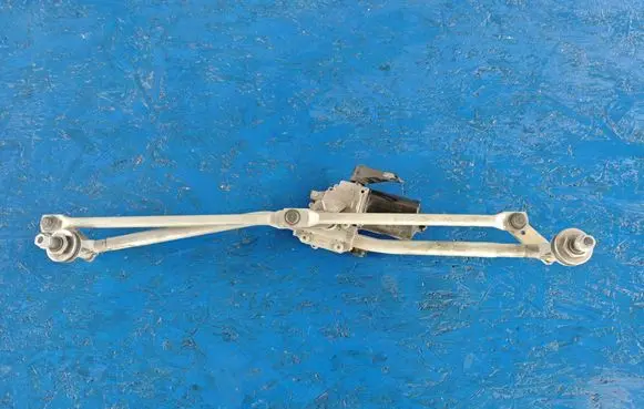 Mercedes-Benz Sprinter W901 W902 W903 W904 Front wiper linkage A9108200400