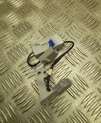 Toyota Prius (XW50) Aerial GPS antenna 8630047160