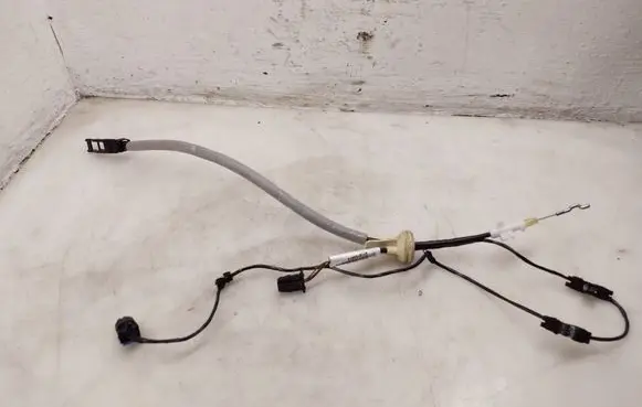 Volkswagen Tiguan Front door cable line 571972297A