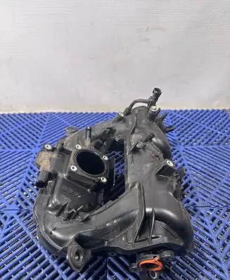 Toyota C-HR I Intake manifold 1710137060