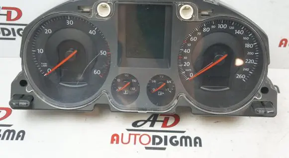 Volkswagen PASSAT B6 Speedometer (instrument cluster) 3C0920871