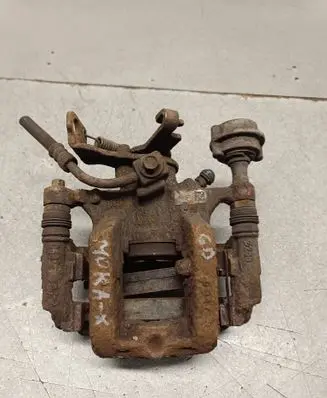 Opel Mokka X Rear brake caliper 