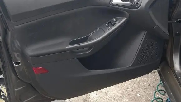 Ford Focus Sliding door card 
