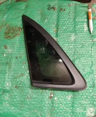 Hyundai Kona I Rear side window 43R019700 A004138 DOT736AS3M35