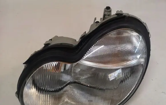 Mercedes-Benz C W203 Headlight/headlamp