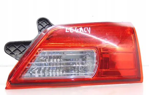 Subaru Legacy Tailgate rear/tail lights