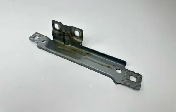 Mercedes-Benz S W222 Fender mounting bracket A2228811414