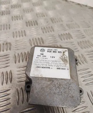 Volkswagen PASSAT B5.5 Airbag control unit/module 6Q0909605B