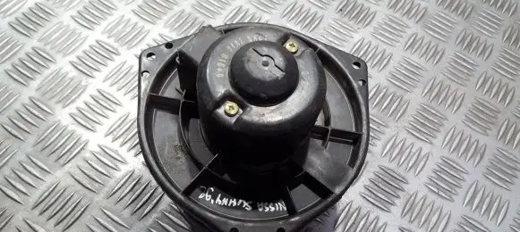 Nissan Sunny Heater fan/blower 2722081n00