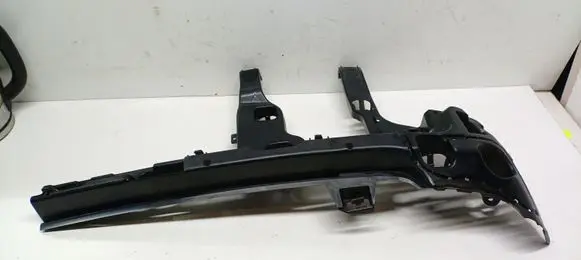 Volkswagen PASSAT B6 Rear bumper mounting bracket 7300813