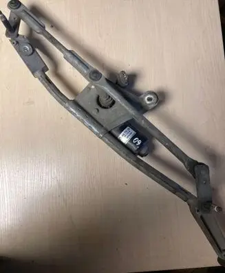 Volvo S80 Front wiper linkage and motor 8648345 404775
