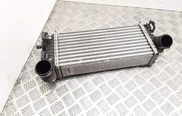 Ford Focus Intercooler radiator CV619L440VC