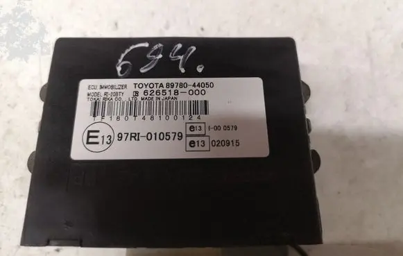 Toyota Avensis Verso Immobilizer control unit/module 8978044050 626518000 97RI010579