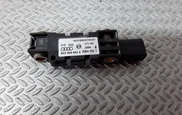 Audi A4 S4 B6 8E 8H Airbag deployment crash/impact sensor 8E0959643A