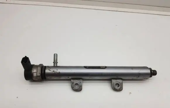 Land Rover Range Rover Sport L320 Fuel main line pipe 9X2Q9D280EA 0445216028 001030