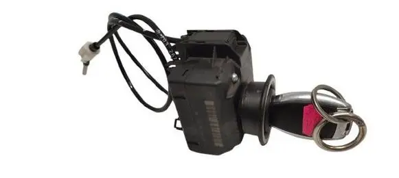 Mercedes-Benz C AMG W204 Ignition lock A2045450908 330032 7012607201706140