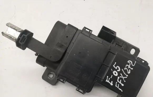 BMW 7 E65 E66 Fuse box set 8387568